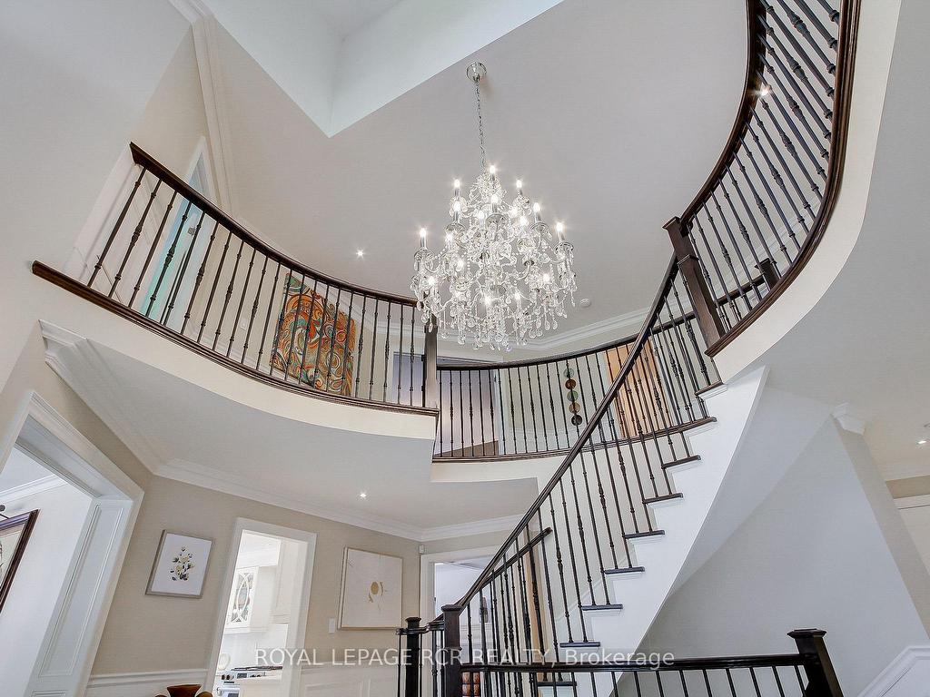 









646


Brooker

Ridge,
Newmarket,




ON
L3X 1V7

