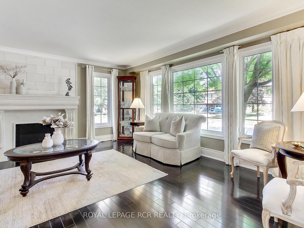 









646


Brooker

Ridge,
Newmarket,




ON
L3X 1V7

