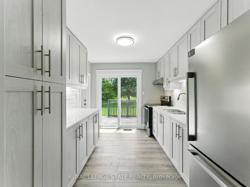 









7185


Airport

Road,
Hamilton,




ON
L0R 1W0

