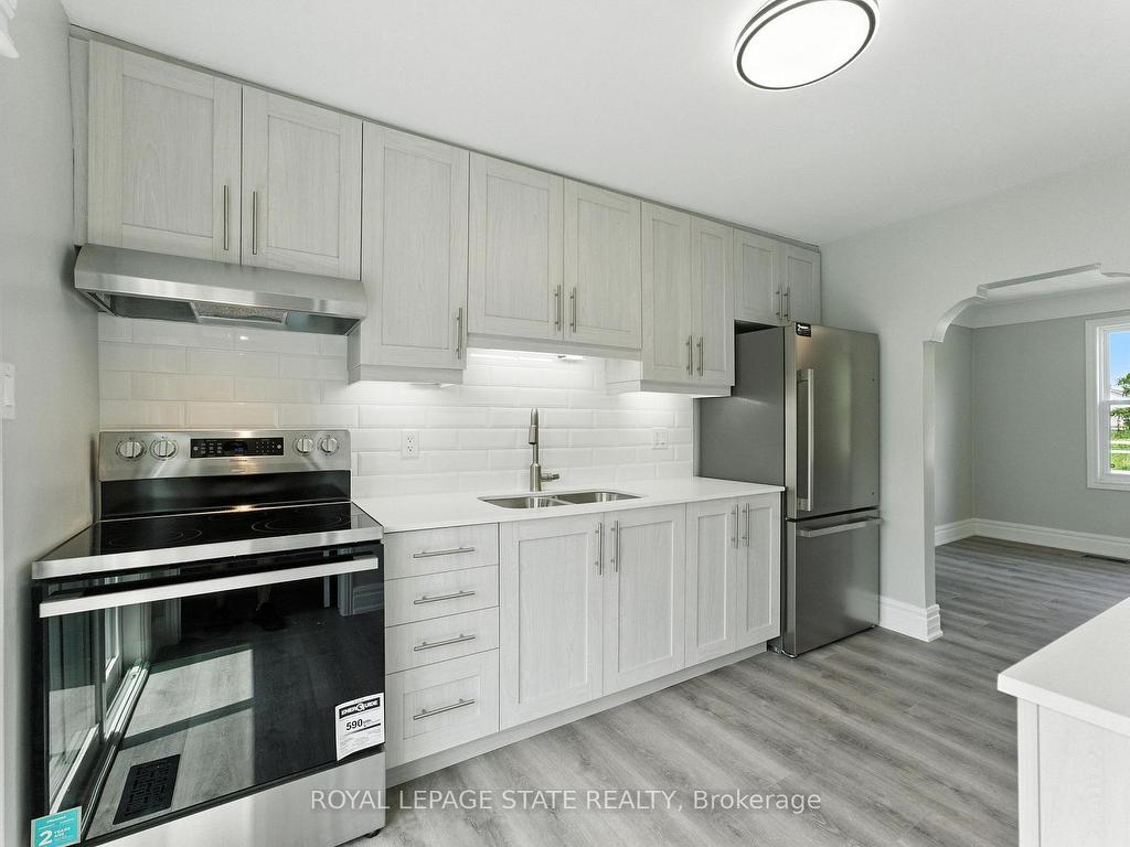 









7185


Airport

Road,
Hamilton,




ON
L0R 1W0

