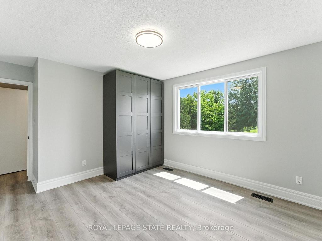 









7185


Airport

Road,
Hamilton,




ON
L0R 1W0

