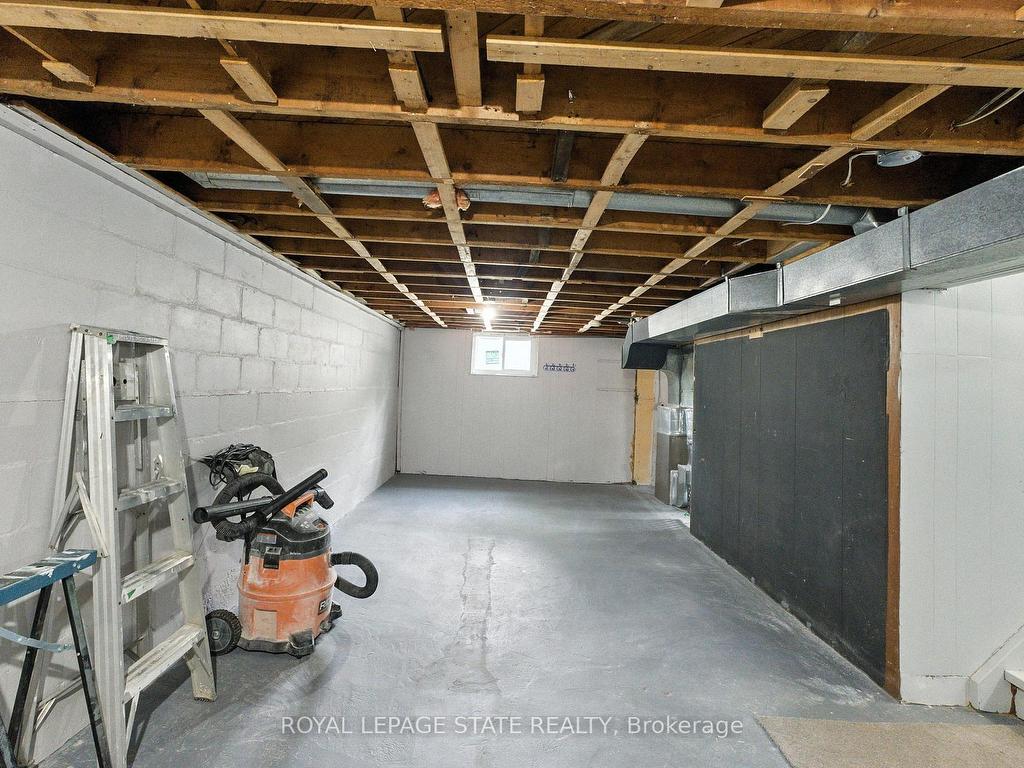 









7185


Airport

Road,
Hamilton,




ON
L0R 1W0

