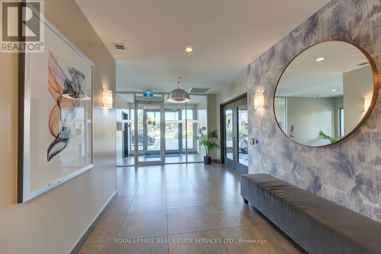 












301 - 716 MAIN STREET E

,
Milton,




Ontario
L9T9L9

