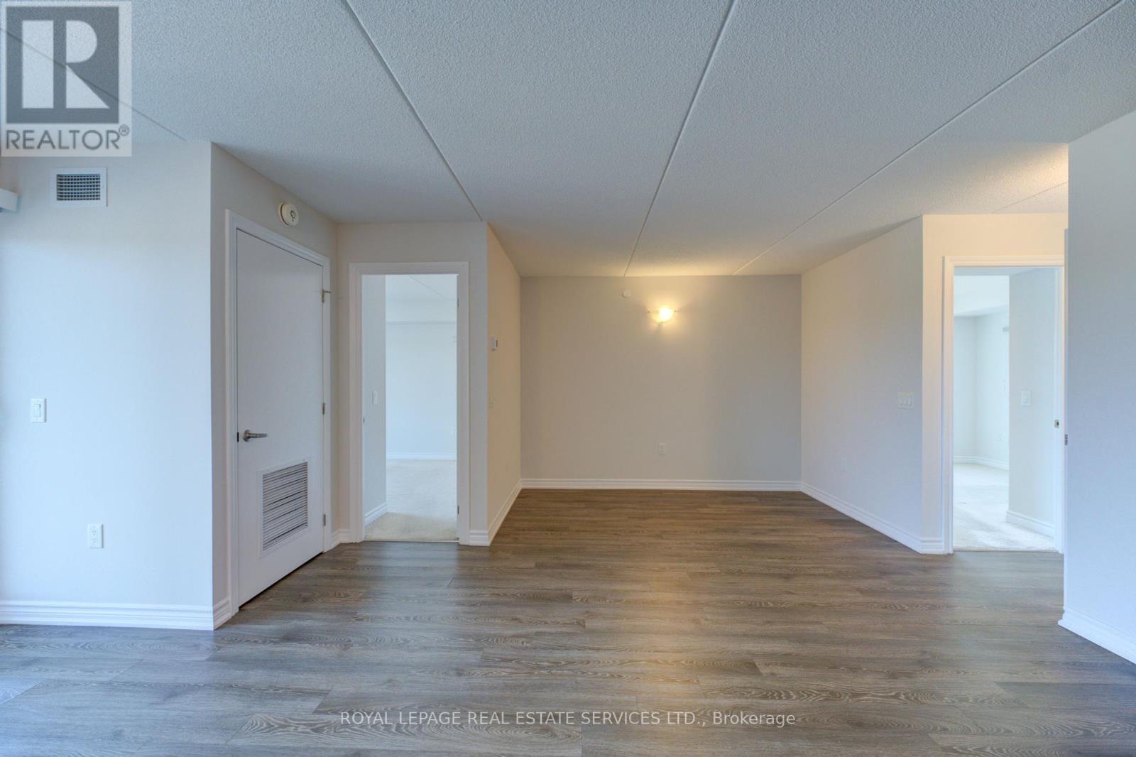 












301 - 716 MAIN STREET E

,
Milton,




Ontario
L9T9L9

