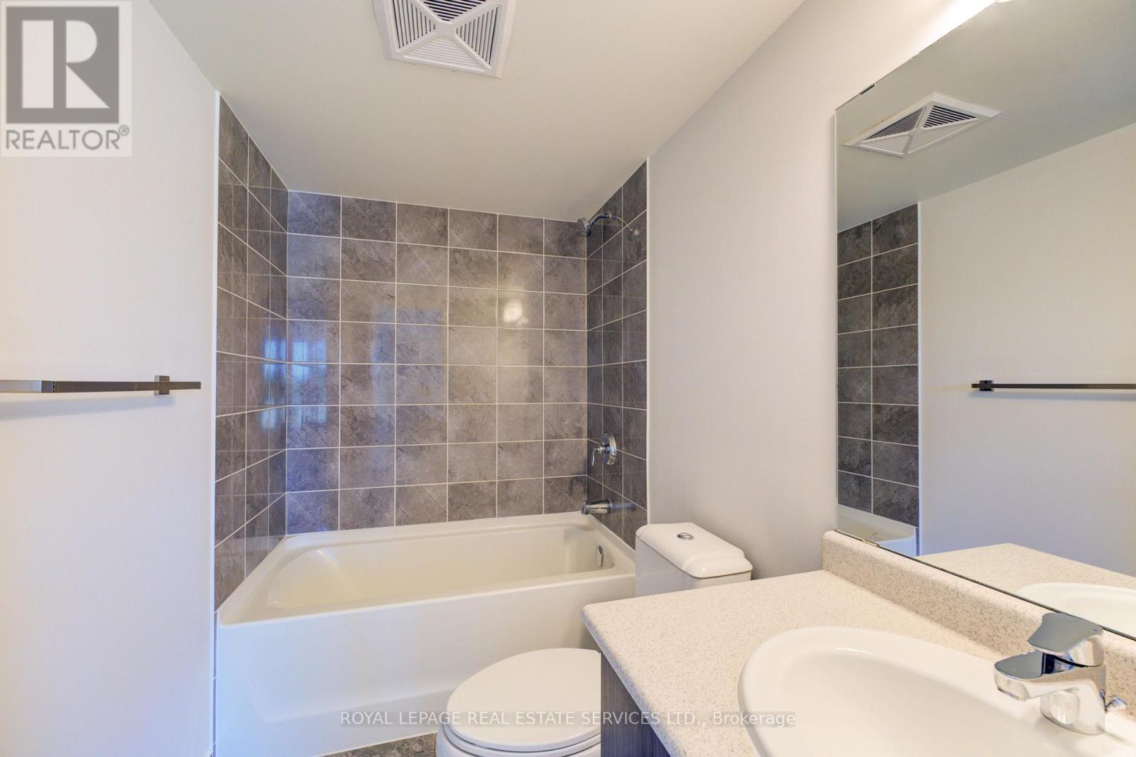 












301 - 716 MAIN STREET E

,
Milton,




Ontario
L9T9L9

