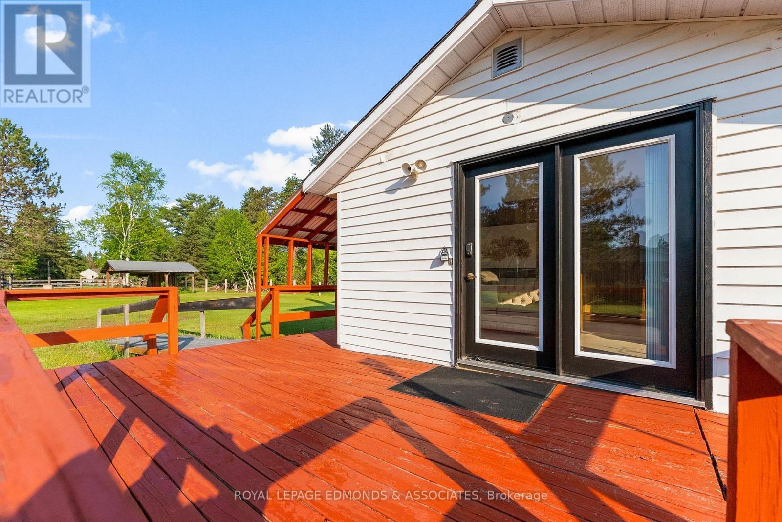 












3433 ROUND LAKE ROAD

,
Killaloe, Hagarty and Richards,




Ontario
K0J2A0

