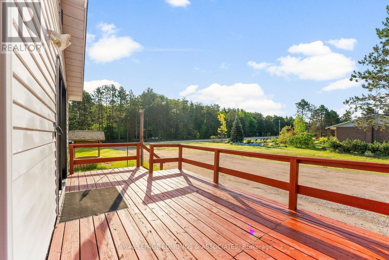 












3433 ROUND LAKE ROAD

,
Killaloe, Hagarty and Richards,




Ontario
K0J2A0

