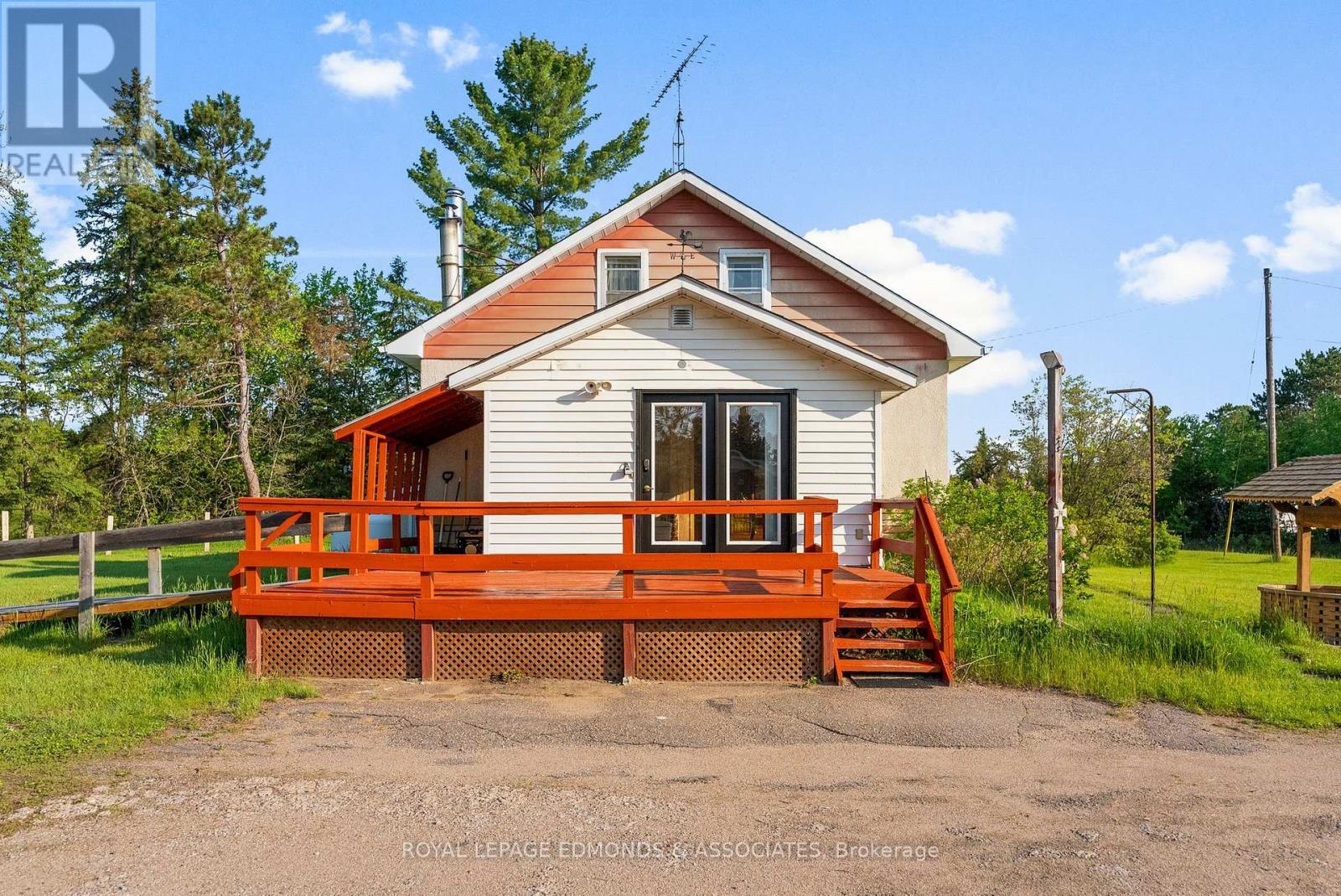 












3433 ROUND LAKE ROAD

,
Killaloe, Hagarty and Richards,




Ontario
K0J2A0

