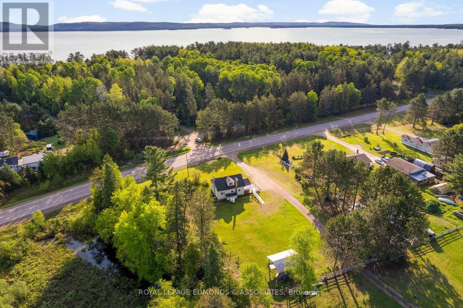 












3433 ROUND LAKE ROAD

,
Killaloe, Hagarty and Richards,




Ontario
K0J2A0

