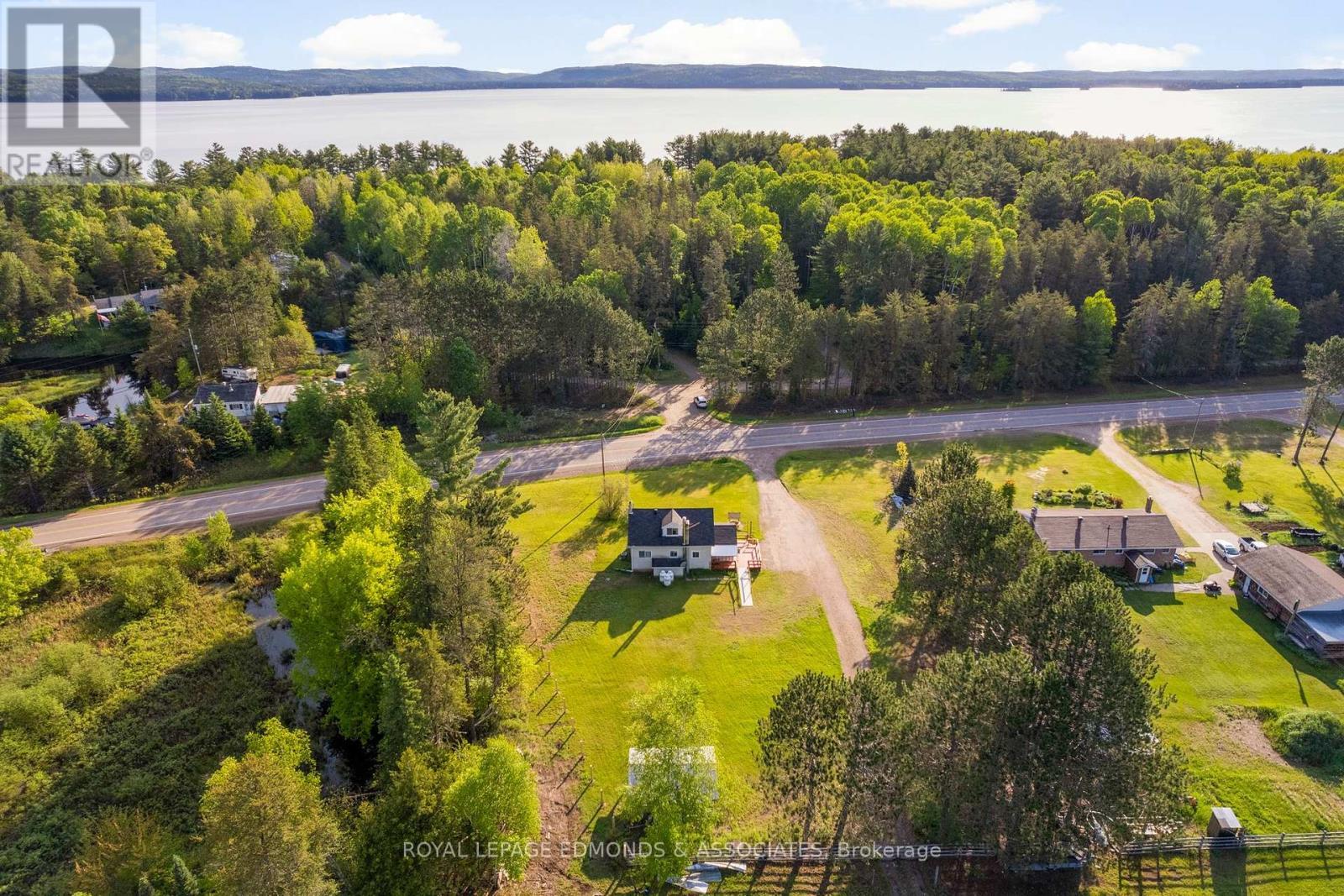 












3433 ROUND LAKE ROAD

,
Killaloe, Hagarty and Richards,




Ontario
K0J2A0

