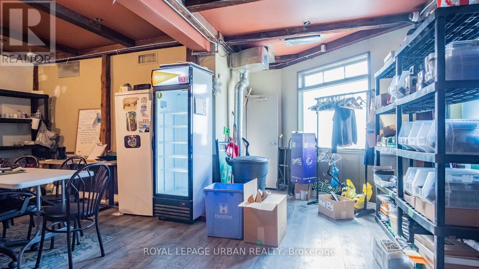 












976 MAIN STREET E

,
Hamilton,




Ontario
L8M1M8

