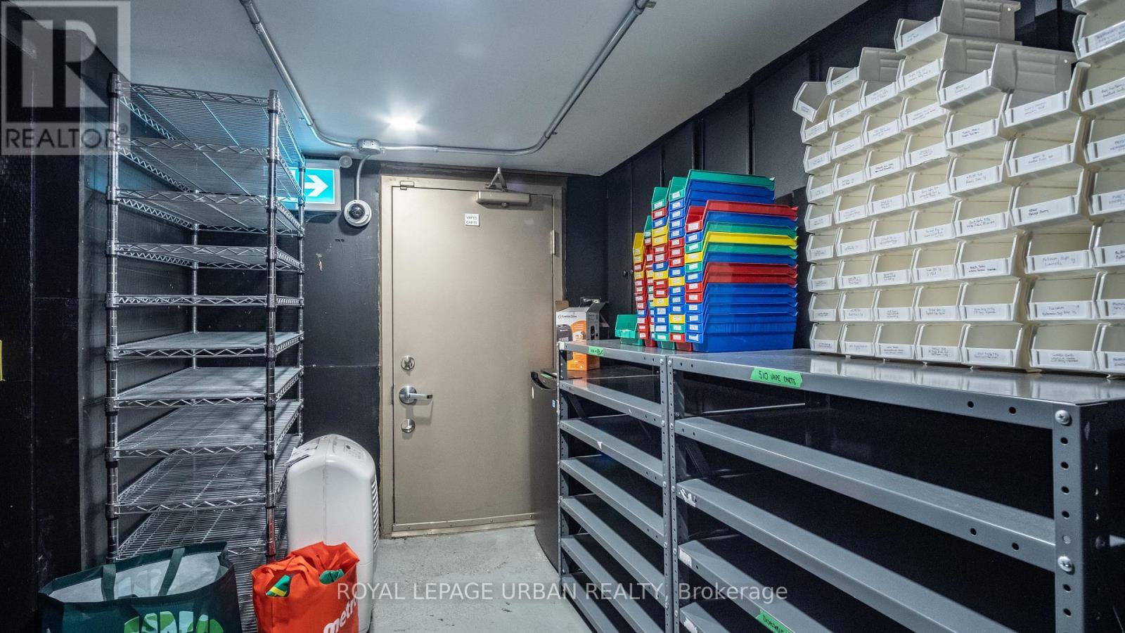 












976 MAIN STREET E

,
Hamilton,




Ontario
L8M1M8

