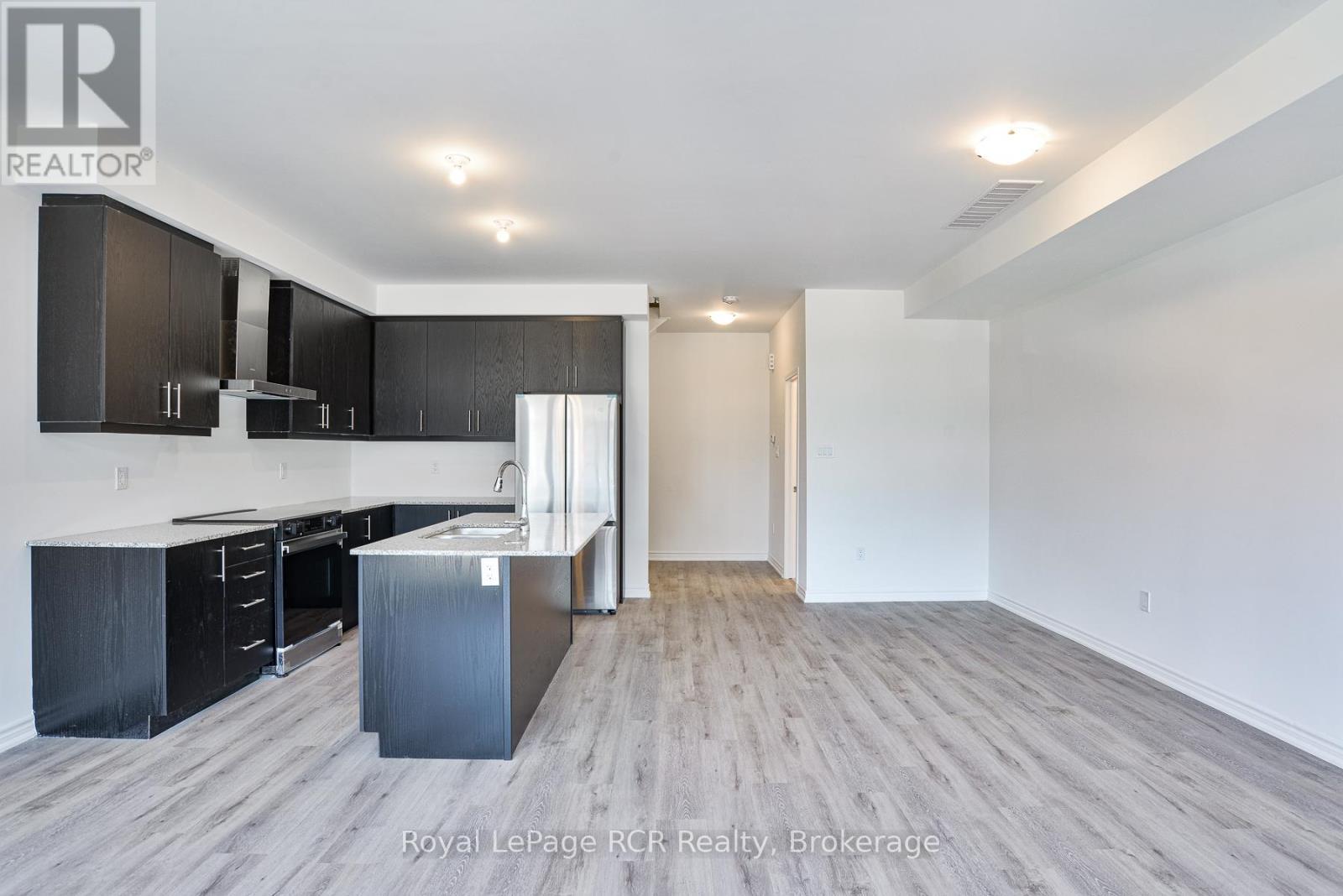












27 WYN WOOD LANE

,
Orillia,




Ontario
L3V8P7

