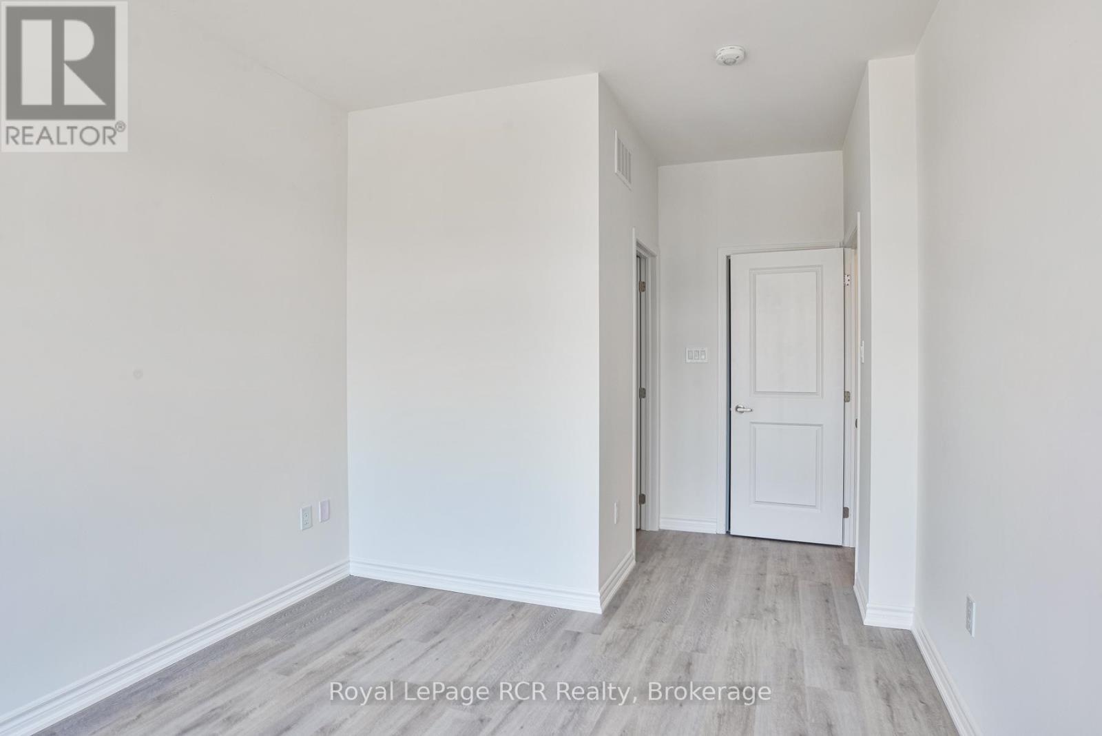 












27 WYN WOOD LANE

,
Orillia,




Ontario
L3V8P7

