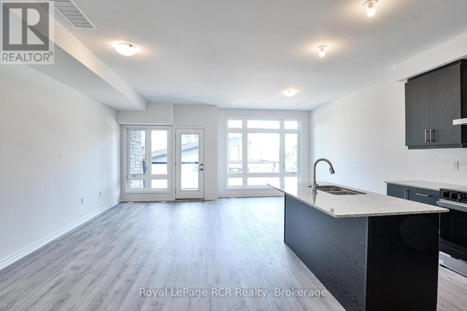












27 WYN WOOD LANE

,
Orillia,




Ontario
L3V8P7

