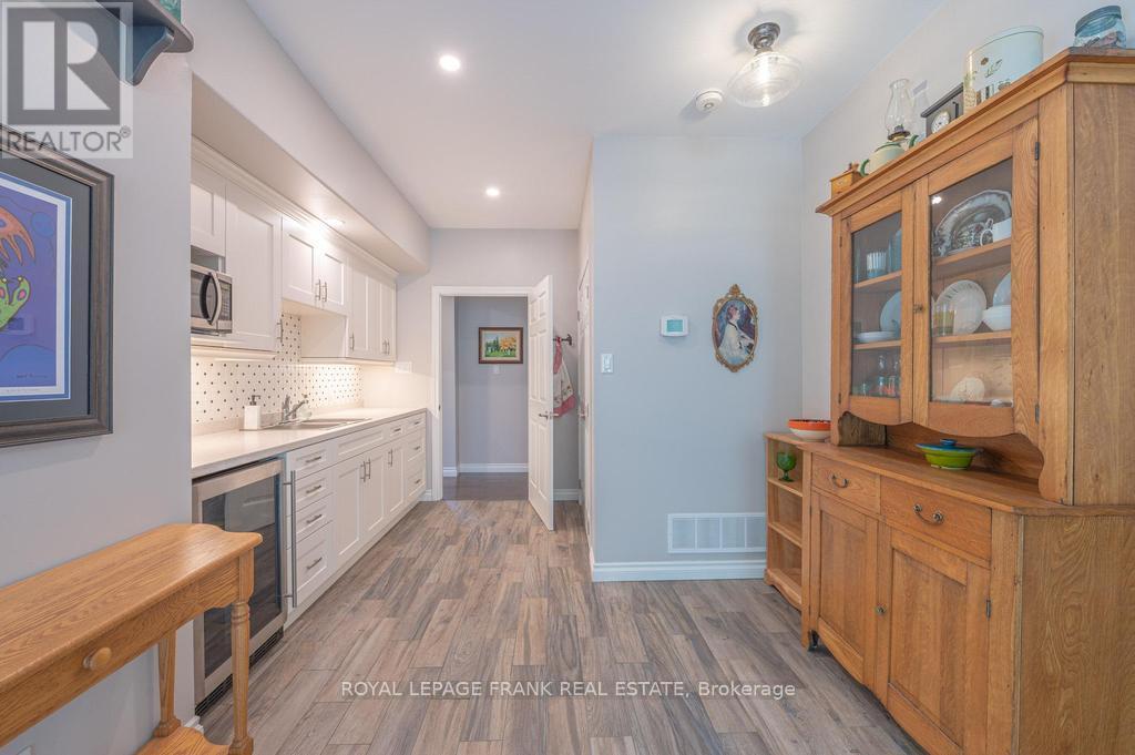 












1746 LAKEHURST ROAD

,
Trent Lakes,




Ontario
K0L1J0

