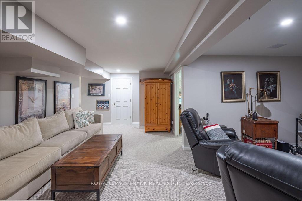 












1746 LAKEHURST ROAD

,
Trent Lakes,




Ontario
K0L1J0

