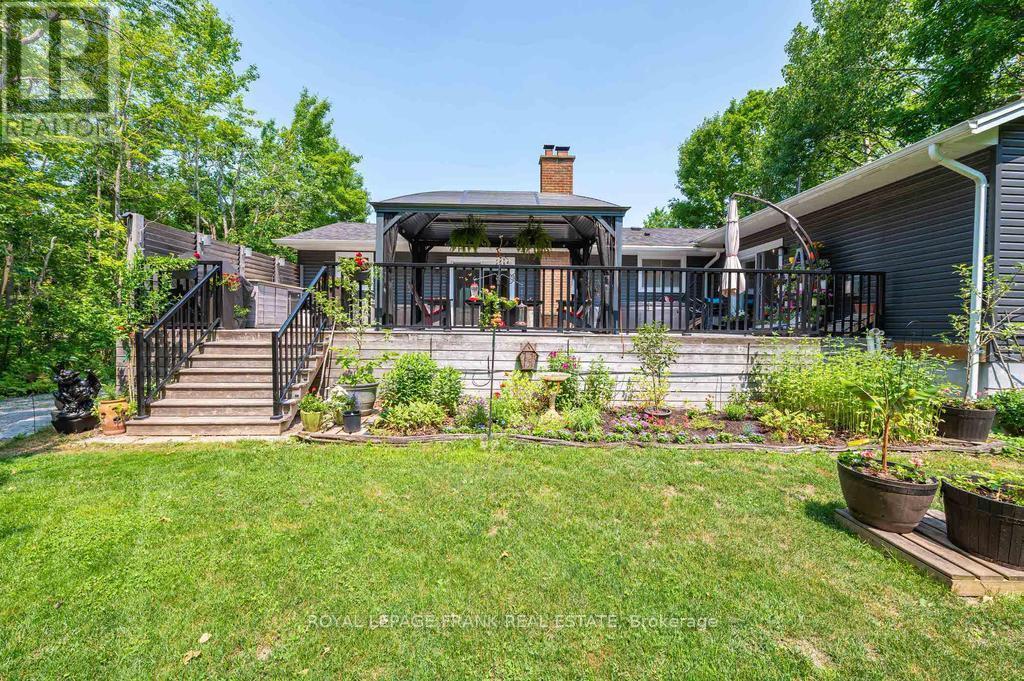 












1746 LAKEHURST ROAD

,
Trent Lakes,




Ontario
K0L1J0

