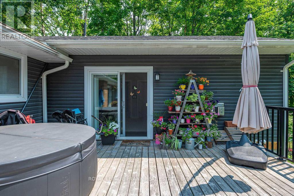 












1746 LAKEHURST ROAD

,
Trent Lakes,




Ontario
K0L1J0

