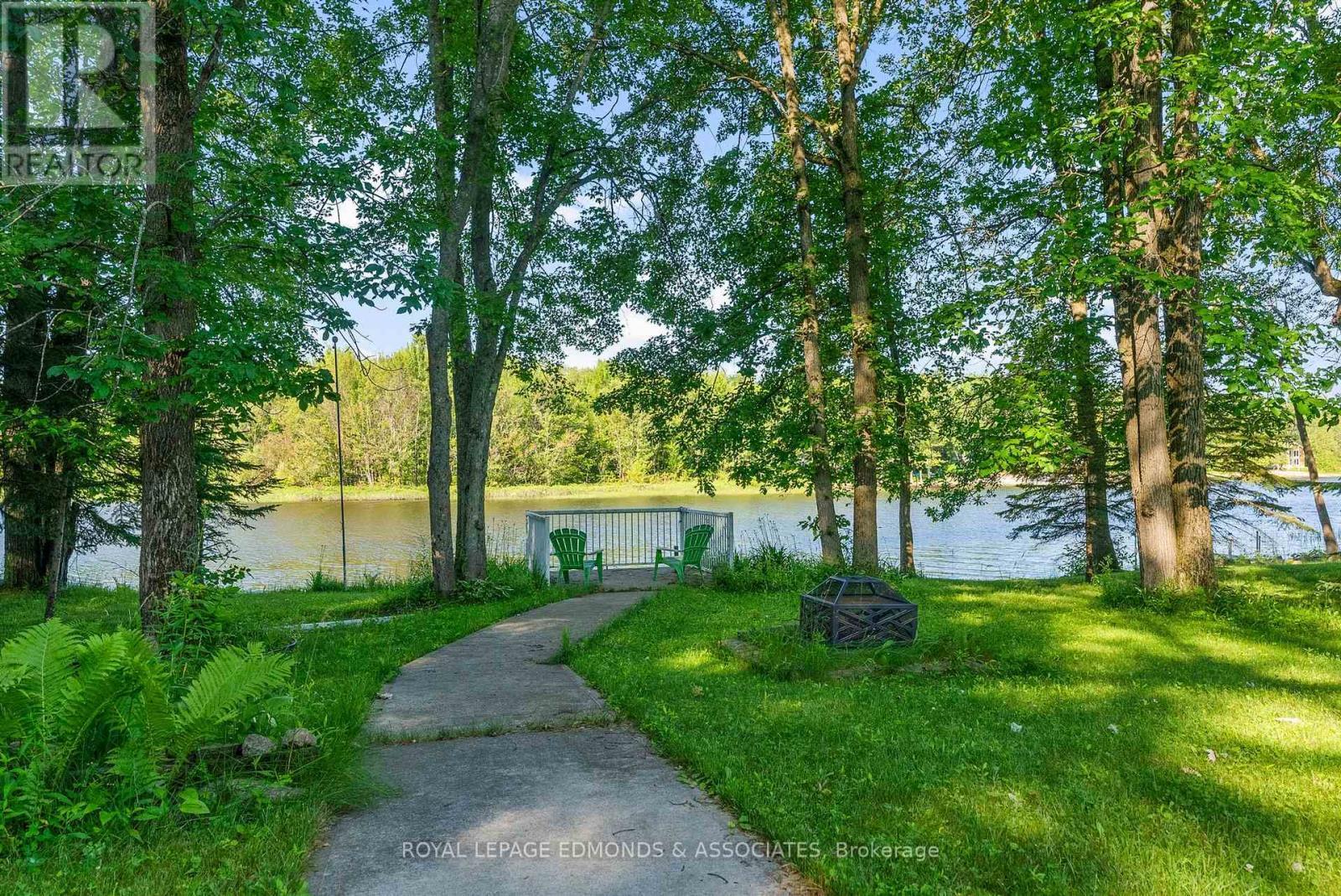 












731 FRANCIE LANE

,
Laurentian Valley,




Ontario
K8A6W2

