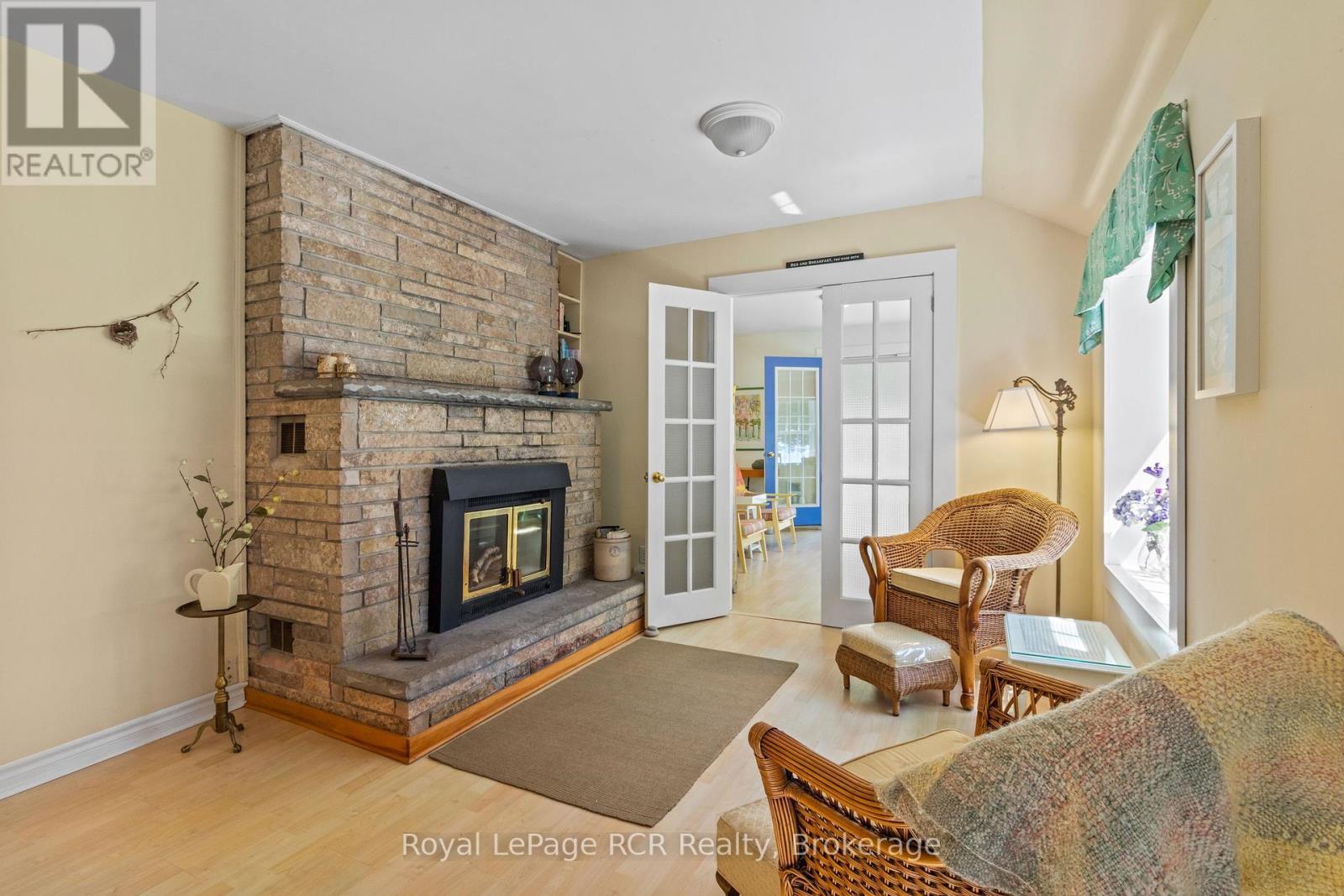 












115 ADELAIDE STREET

,
South Bruce Peninsula,




Ontario
N0H2T0

