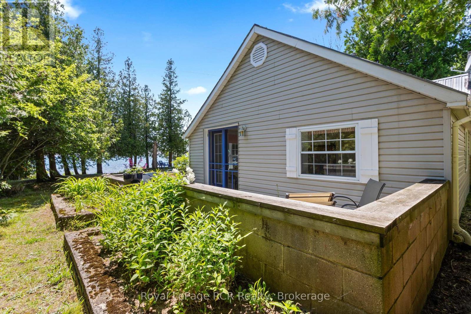












115 ADELAIDE STREET

,
South Bruce Peninsula,




Ontario
N0H2T0

