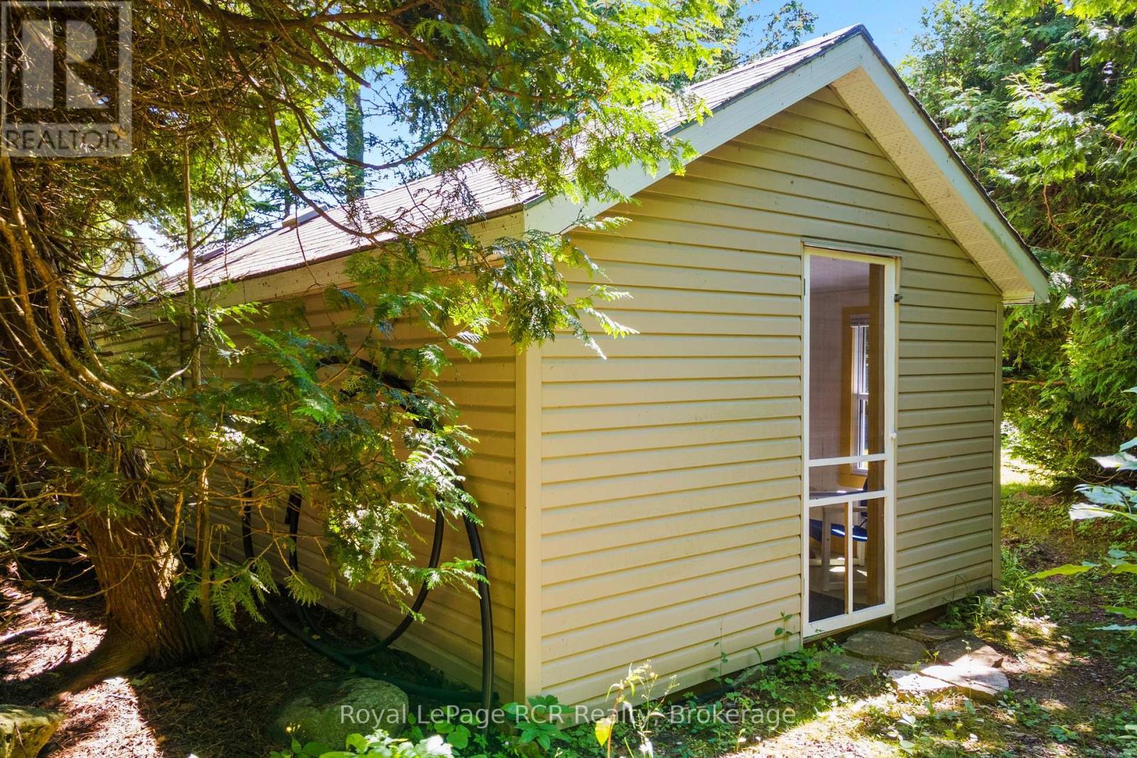 












115 ADELAIDE STREET

,
South Bruce Peninsula,




Ontario
N0H2T0

