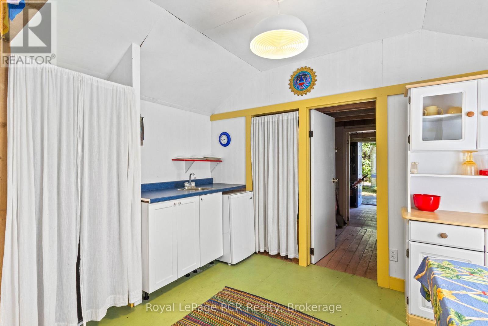 












115 ADELAIDE STREET

,
South Bruce Peninsula,




Ontario
N0H2T0

