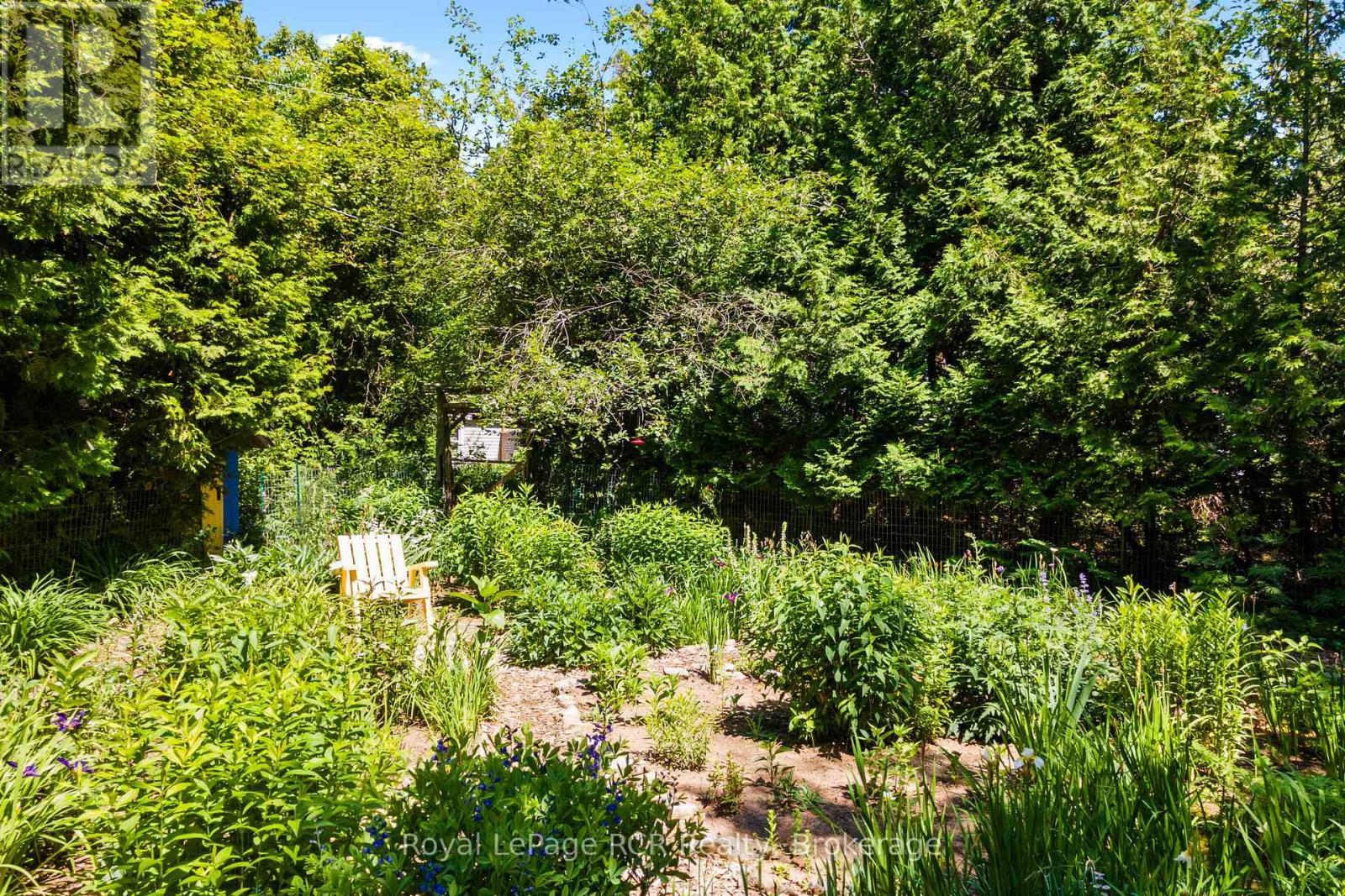 












115 ADELAIDE STREET

,
South Bruce Peninsula,




Ontario
N0H2T0

