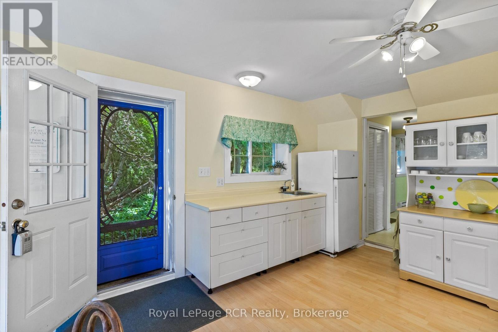 












115 ADELAIDE STREET

,
South Bruce Peninsula,




Ontario
N0H2T0

