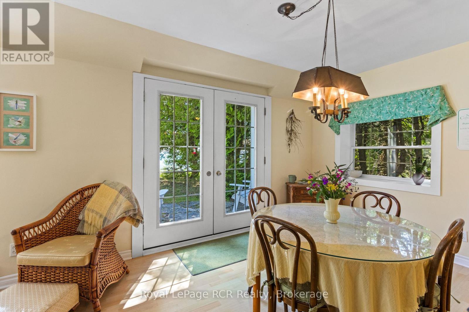 












115 ADELAIDE STREET

,
South Bruce Peninsula,




Ontario
N0H2T0

