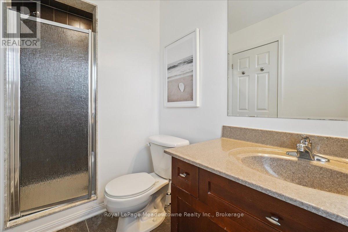 












661 SCOTT BOULEVARD

,
Milton (HA Harrison),




Ontario
L9T0P3

