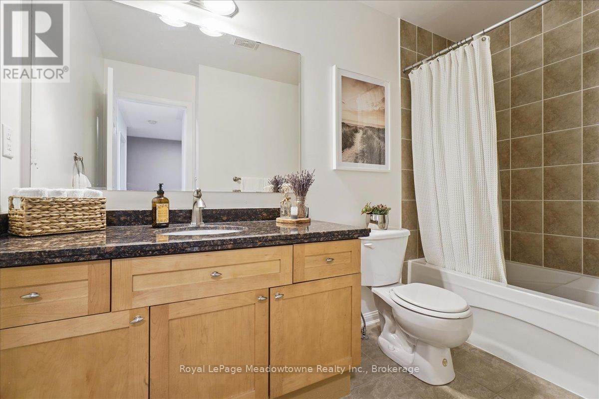 












661 SCOTT BOULEVARD

,
Milton (HA Harrison),




Ontario
L9T0P3

