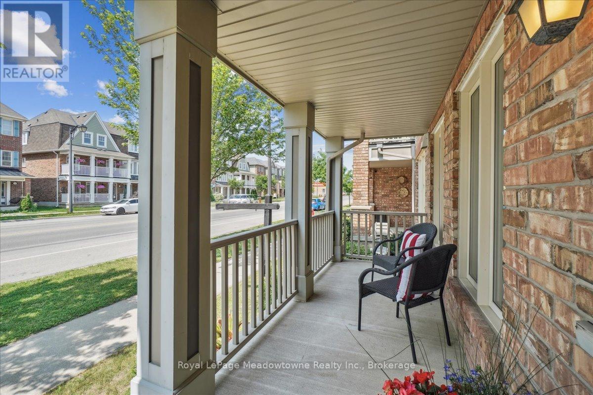 












661 SCOTT BOULEVARD

,
Milton (HA Harrison),




Ontario
L9T0P3

