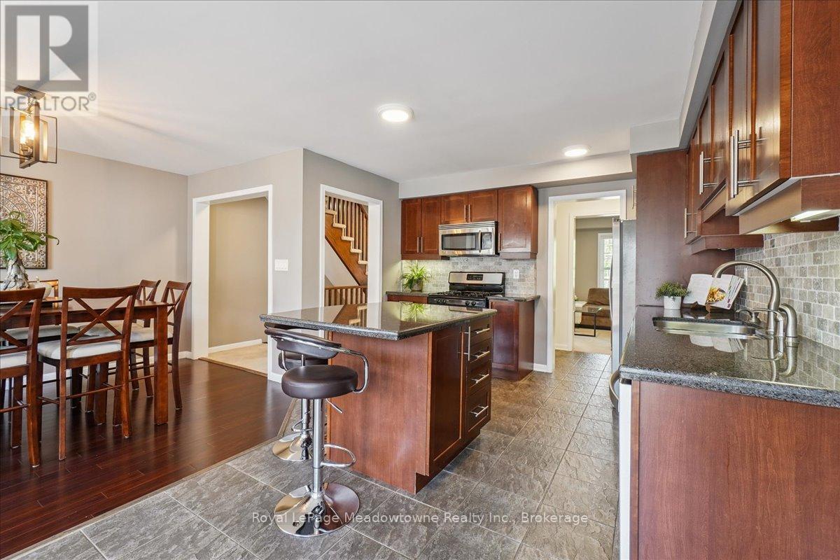 












661 SCOTT BOULEVARD

,
Milton (HA Harrison),




Ontario
L9T0P3

