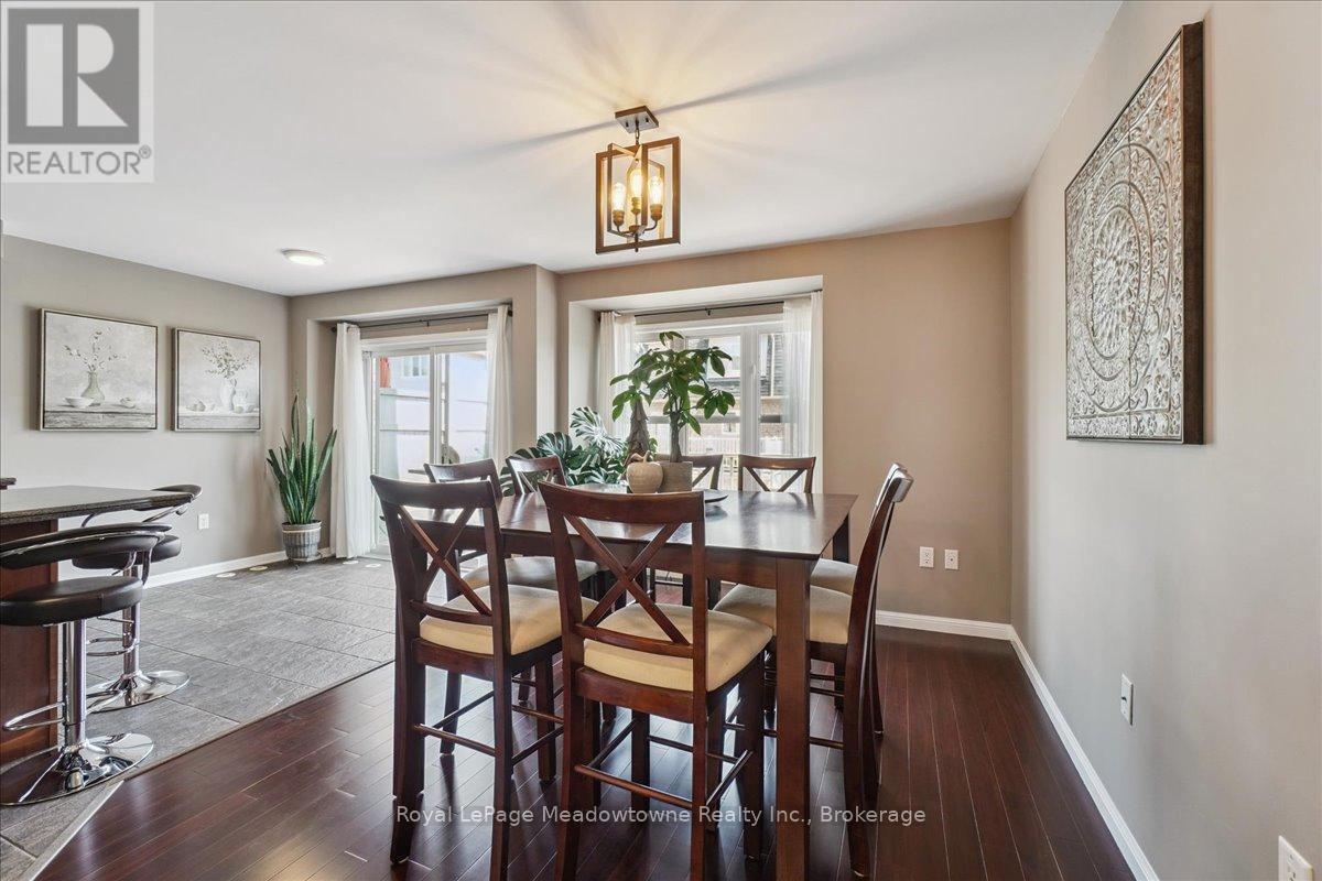 












661 SCOTT BOULEVARD

,
Milton (HA Harrison),




Ontario
L9T0P3

