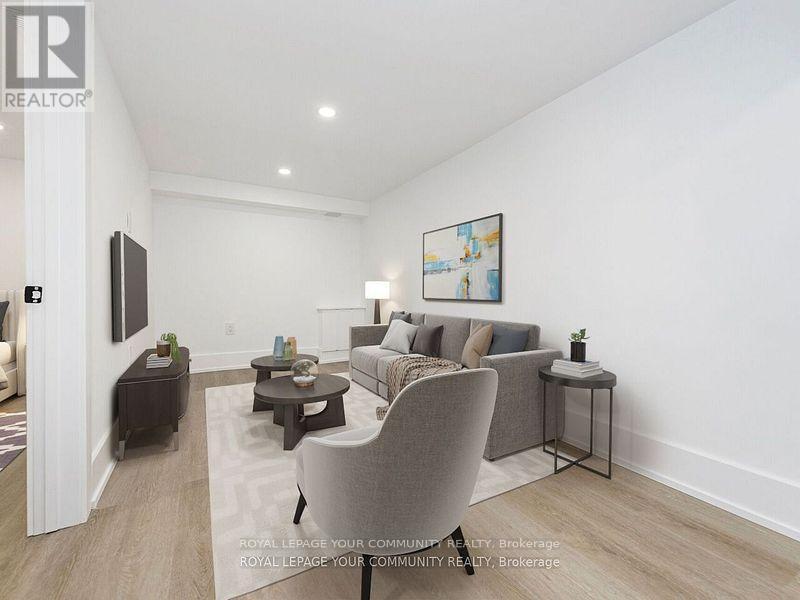 












886 RUNNYMEDE ROAD

,
Toronto,




Ontario
M6N3W4

