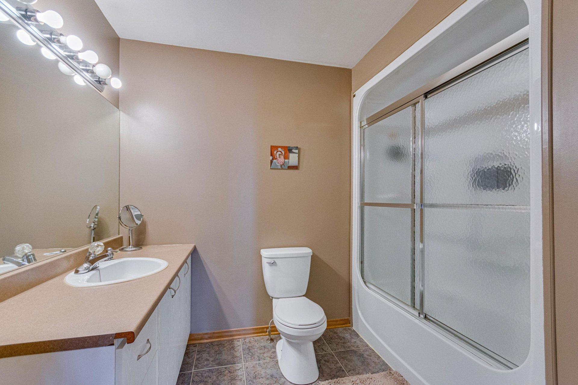 









124


Rue de Pomerol

,
Gatineau (Masson-Angers),




QC
J8M2C5

