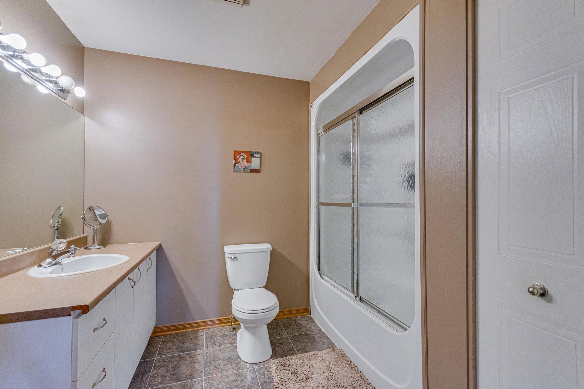 









124


Rue de Pomerol

,
Gatineau (Masson-Angers),




QC
J8M2C5

