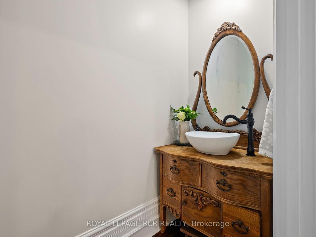 









11


Zina

Street,
Orangeville,




ON
L9W 1E2

