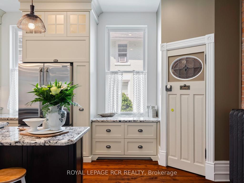 









11


Zina

Street,
Orangeville,




ON
L9W 1E2

