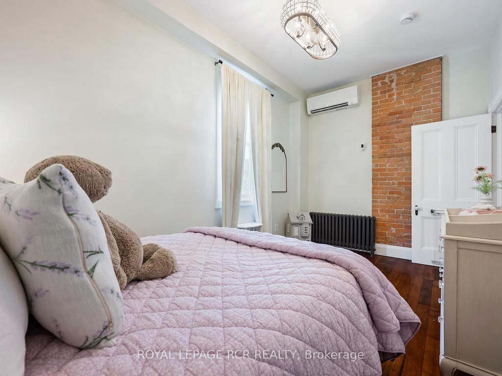 









11


Zina

Street,
Orangeville,




ON
L9W 1E2

