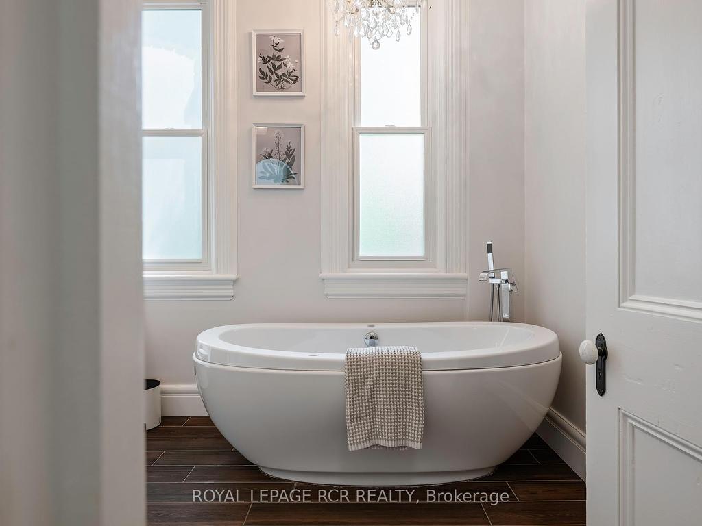 









11


Zina

Street,
Orangeville,




ON
L9W 1E2

