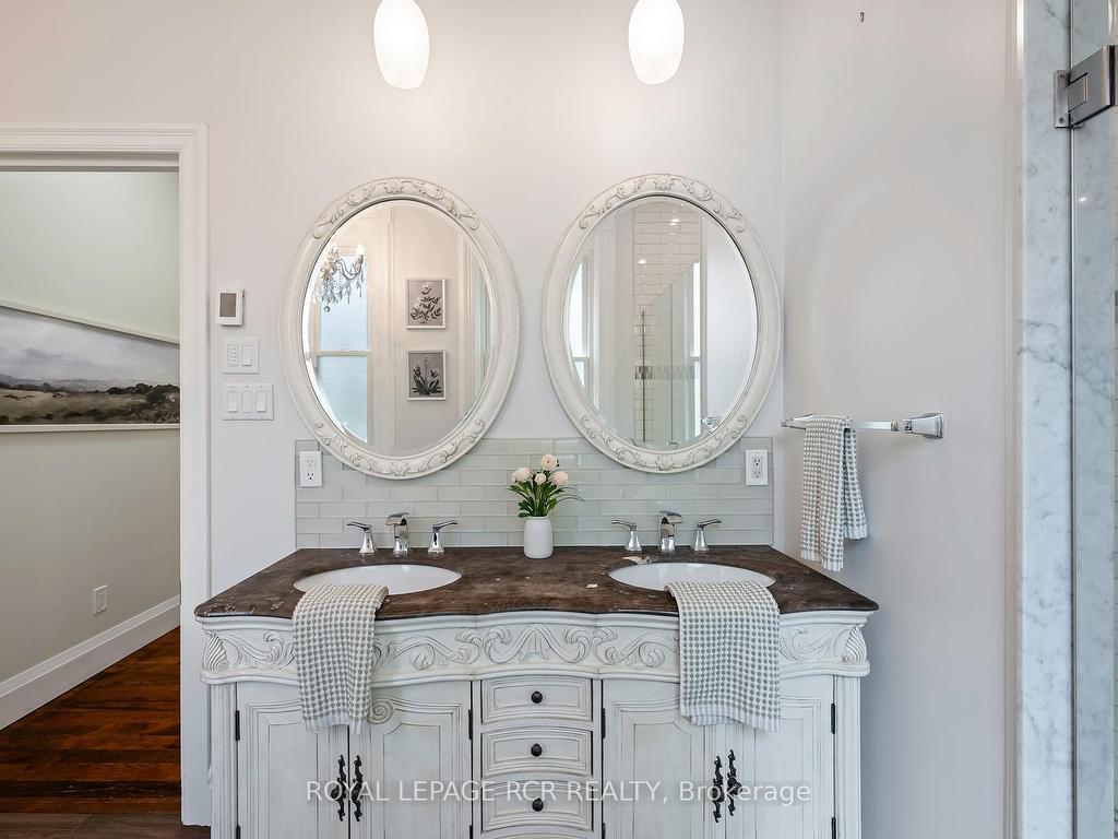 









11


Zina

Street,
Orangeville,




ON
L9W 1E2

