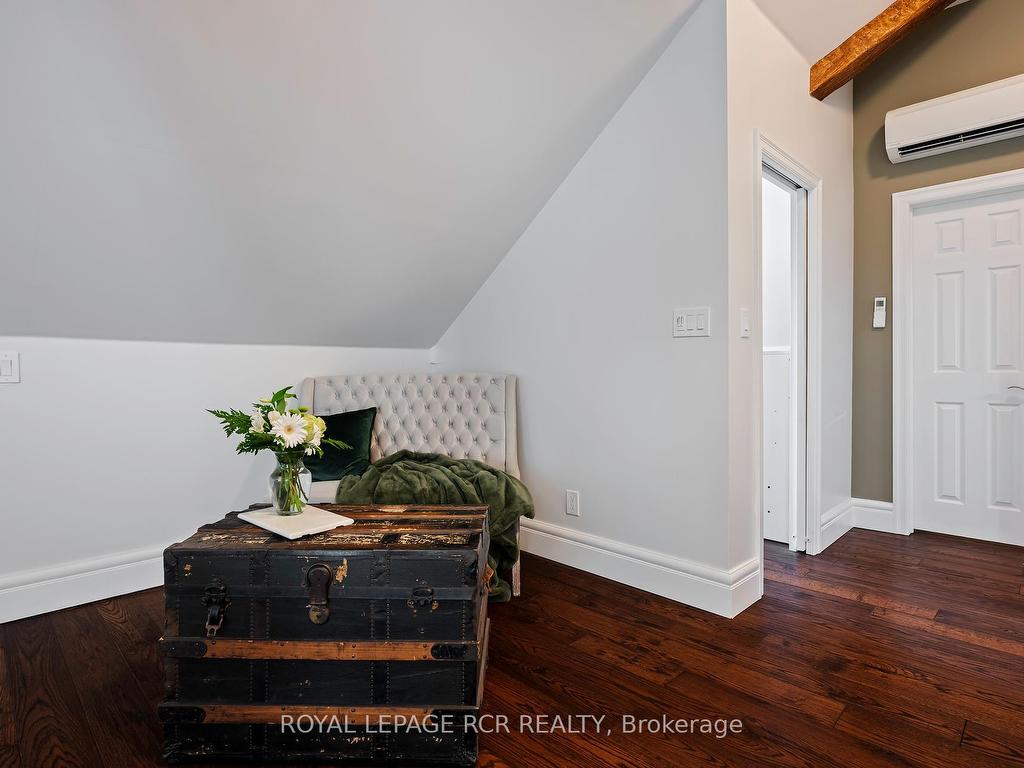 









11


Zina

Street,
Orangeville,




ON
L9W 1E2

