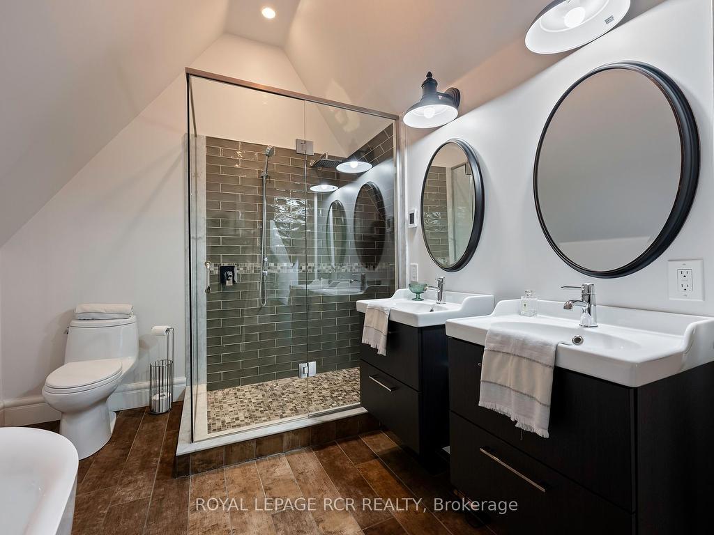 









11


Zina

Street,
Orangeville,




ON
L9W 1E2

