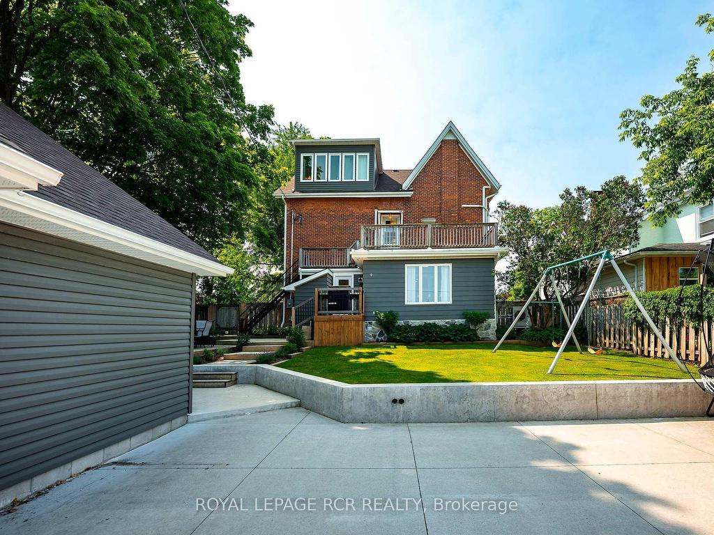 









11


Zina

Street,
Orangeville,




ON
L9W 1E2


