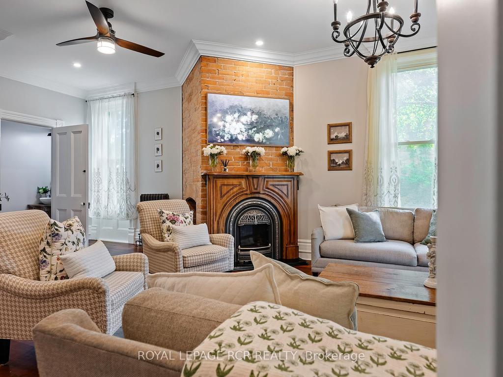 









11


Zina

Street,
Orangeville,




ON
L9W 1E2

