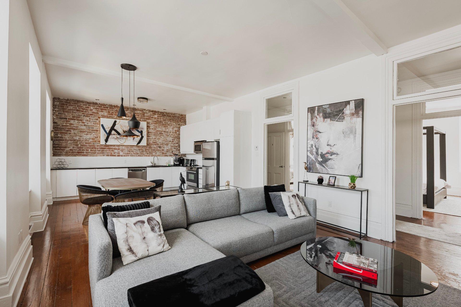 









375


Rue St-Paul E.

, 5,
Montréal (Ville-Marie),




QC
H2Y1H3

