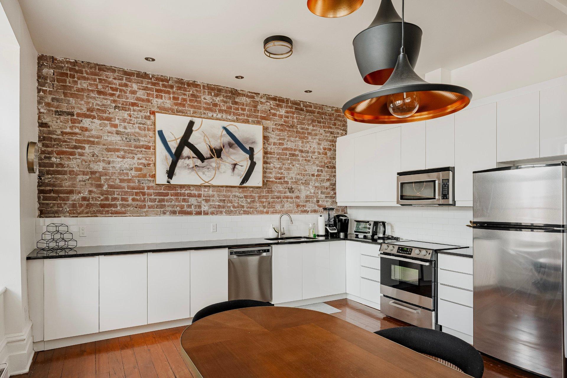 









375


Rue St-Paul E.

, 5,
Montréal (Ville-Marie),




QC
H2Y1H3

